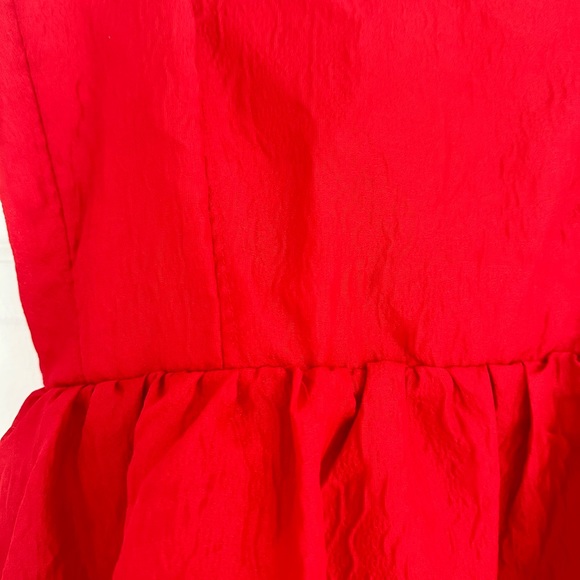 H&M Dress Peekaboo Back - Picture 2 of 8